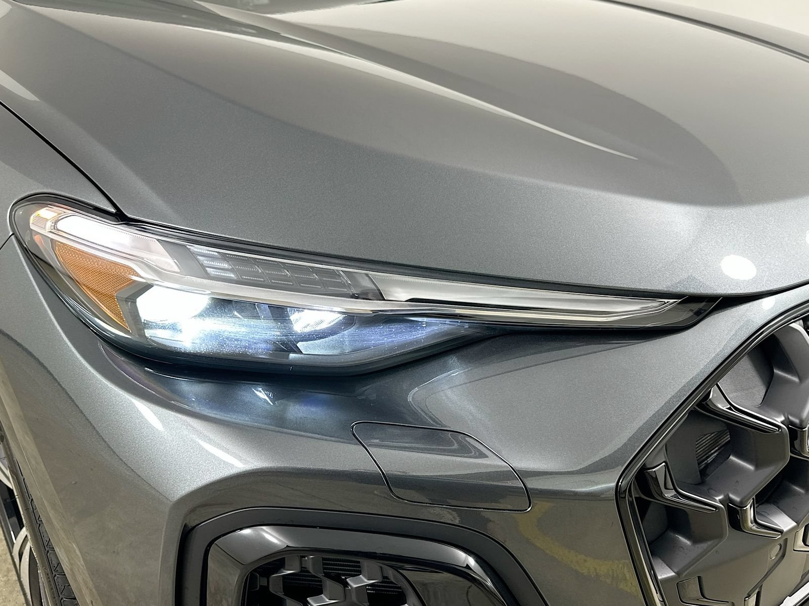 New 2026 Audi SQ5 Premium Plus AWD/4WD image 9