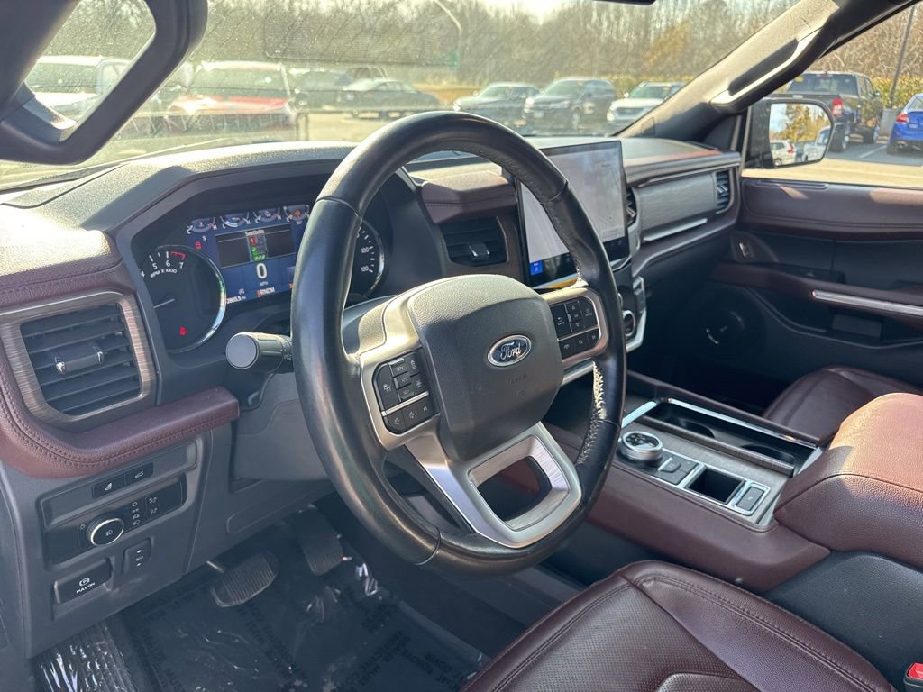 Used 2024 Ford Expedition Limited image 20