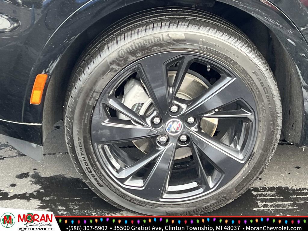 Certified 2023 Buick Envision Preferred w/ Sport Touring Package image 9