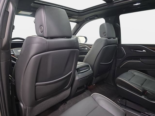 Used 2022 Cadillac Escalade Premium Luxury image 12