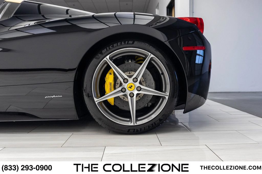 Used 2015 Ferrari 458 Spider RWD image 16