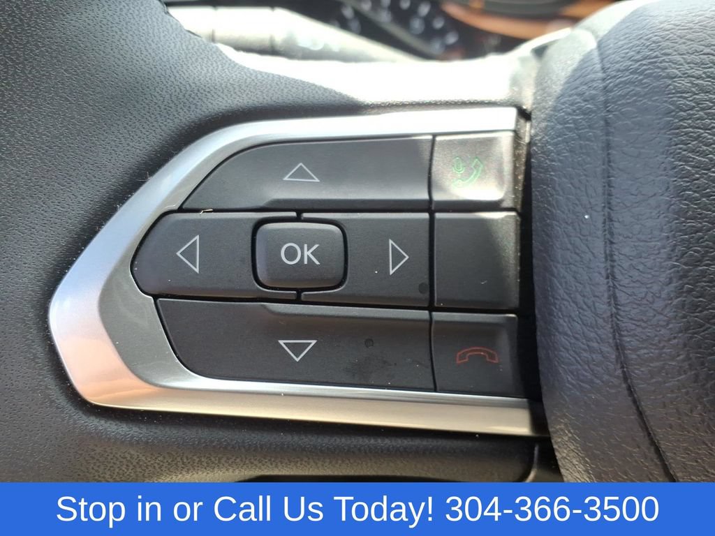 Used 2024 Jeep Compass Latitude AWD/4WD image 18