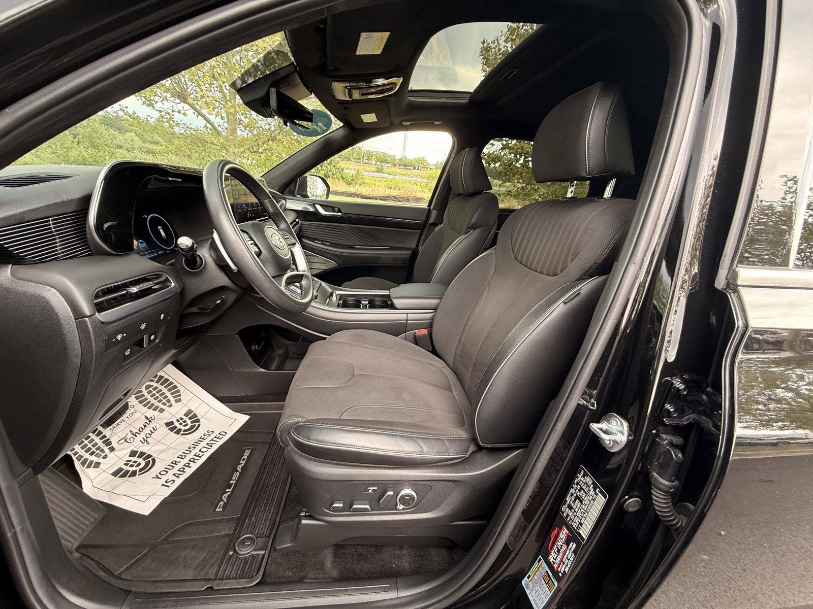 Certified 2025 Hyundai Palisade Calligraphy AWD/4WD image 14