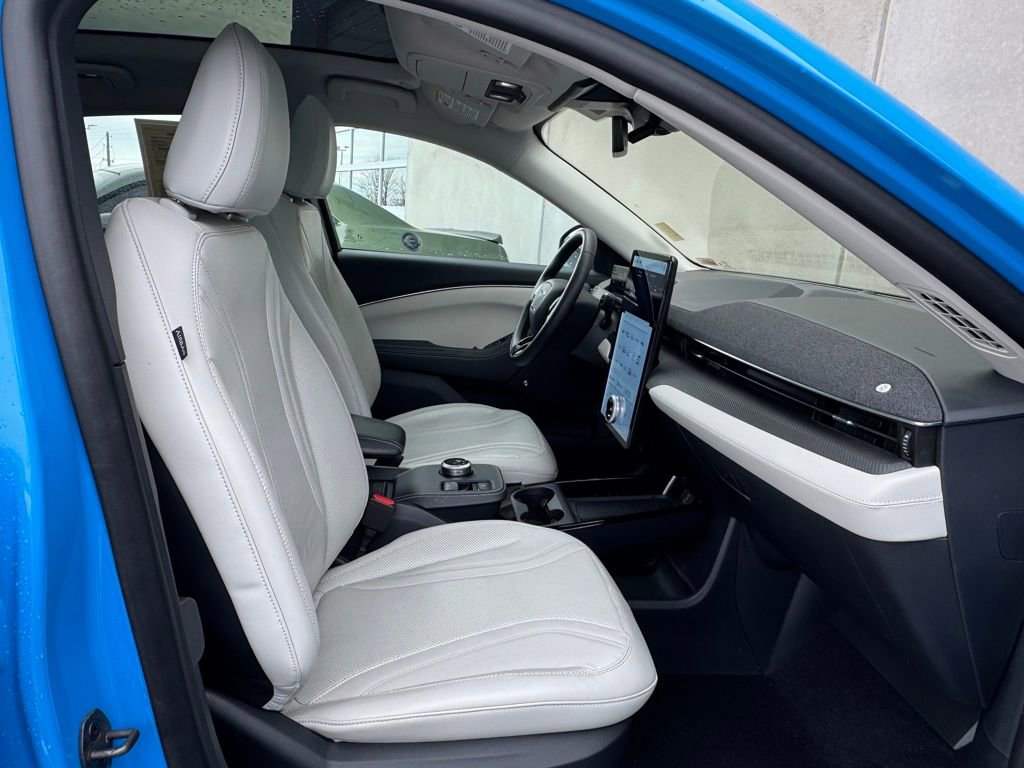 Used 2023 Ford Mustang Mach-E Premium image 26