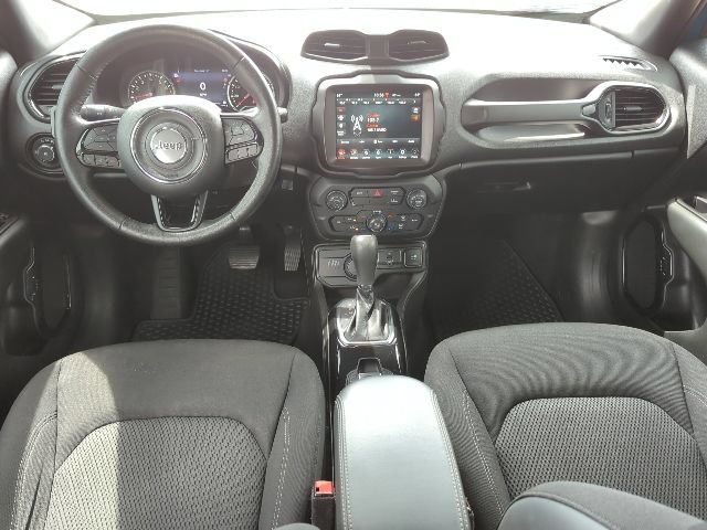 Used 2022 Jeep Renegade Altitude w/ Convenience Group AWD/4WD image 7