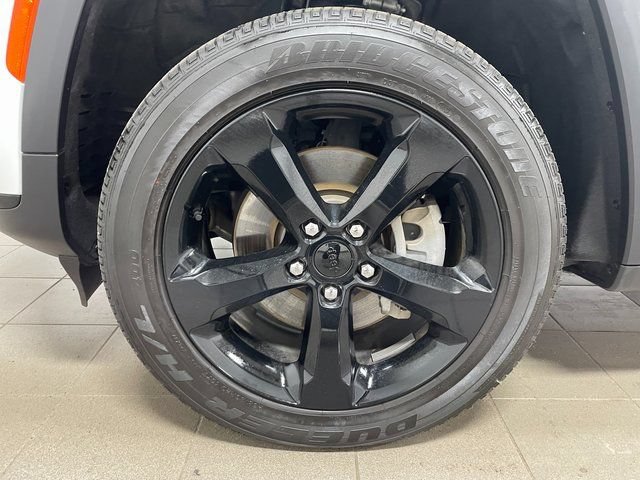 Used 2023 Jeep Grand Cherokee L Laredo AWD/4WD image 7