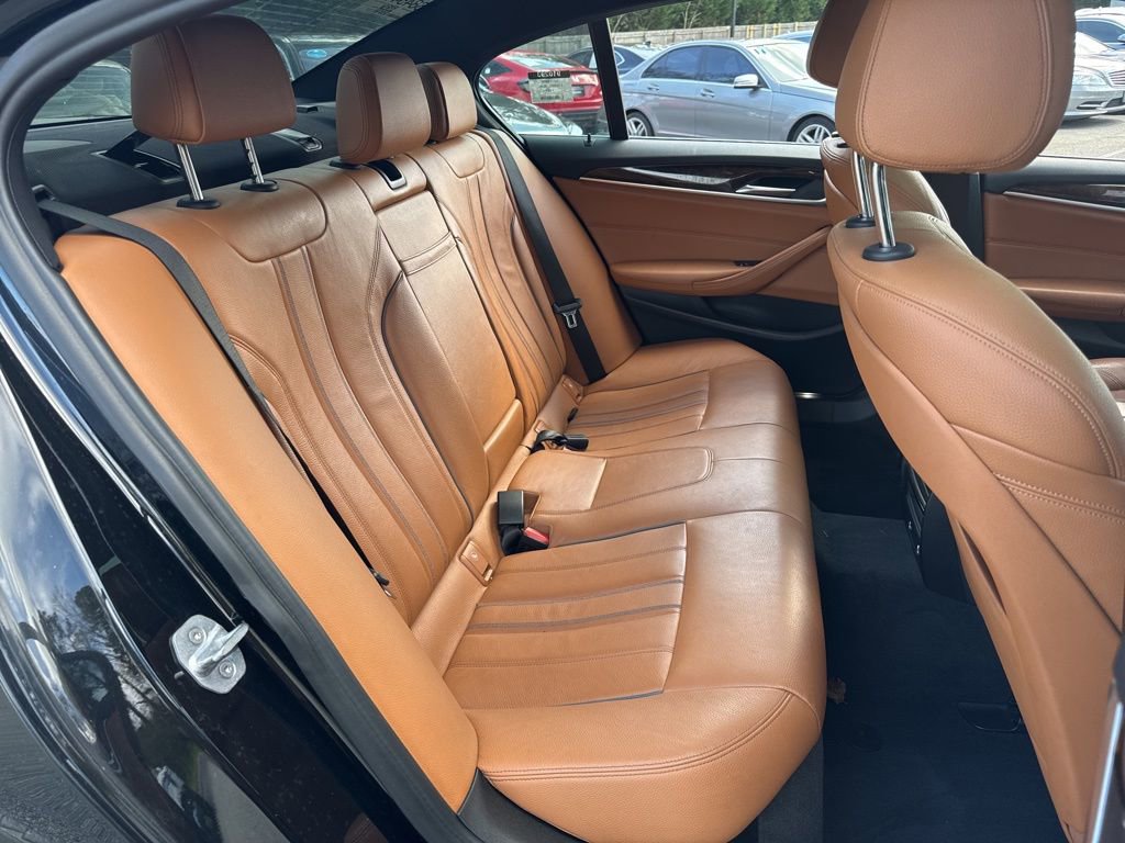 Used 2019 BMW 530i xDrive w/ Convenience Package AWD/4WD image 6