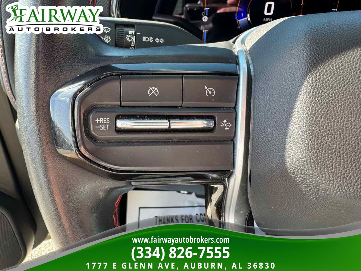 Used 2023 Chevrolet Colorado Z71 AWD/4WD image 16