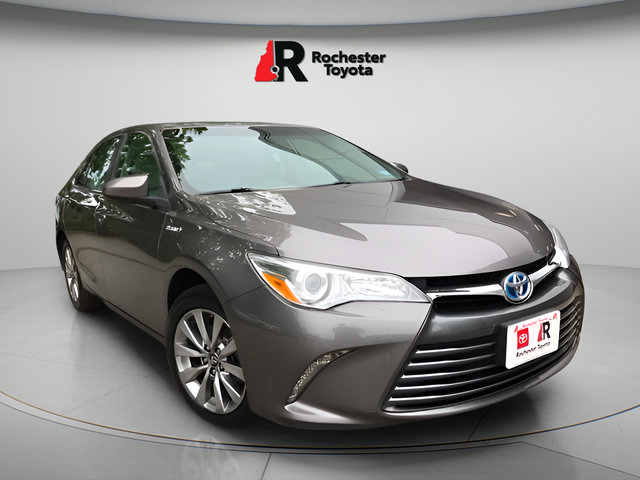 Certified 2017 Toyota Camry XLE FWD image 1