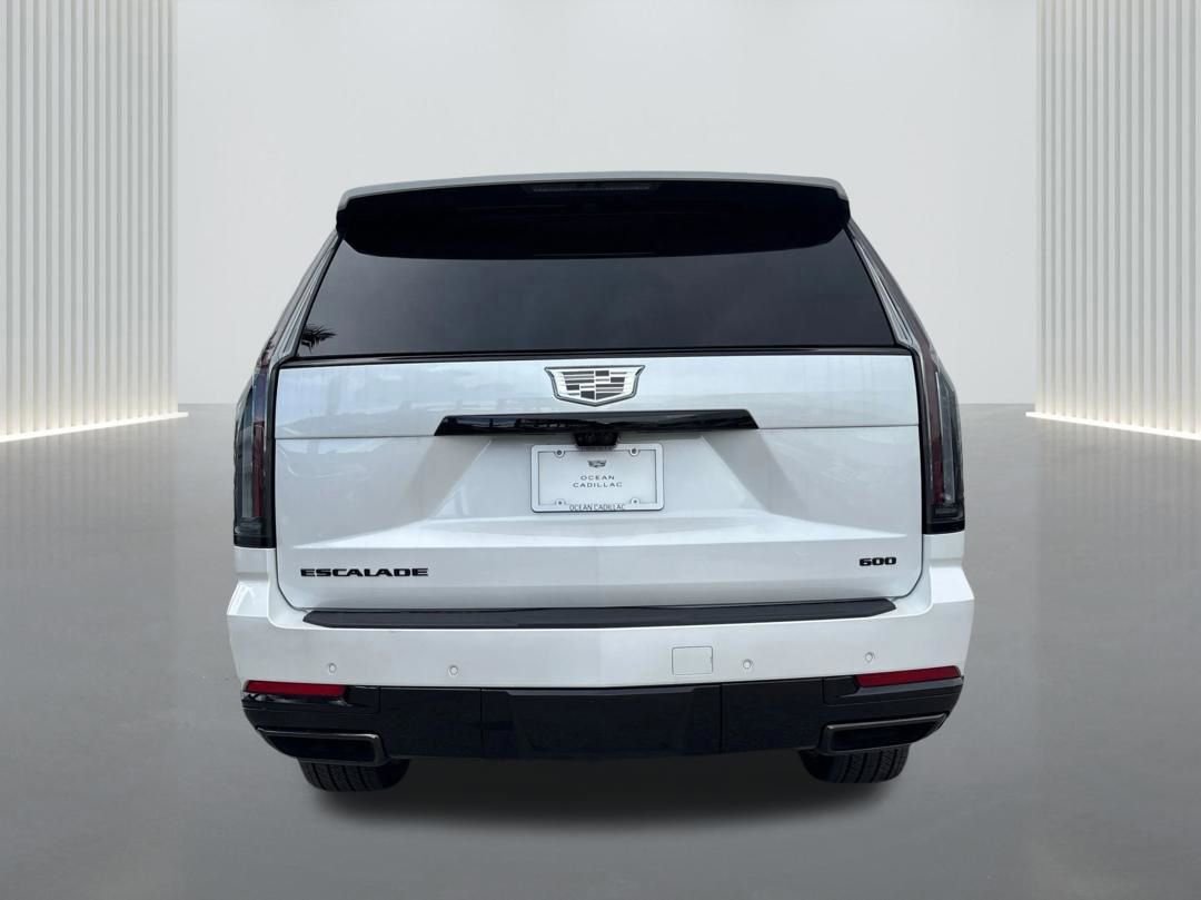 Used 2025 Cadillac Escalade Sport Platinum w/ LPO, ONYX Package AWD/4WD image 6
