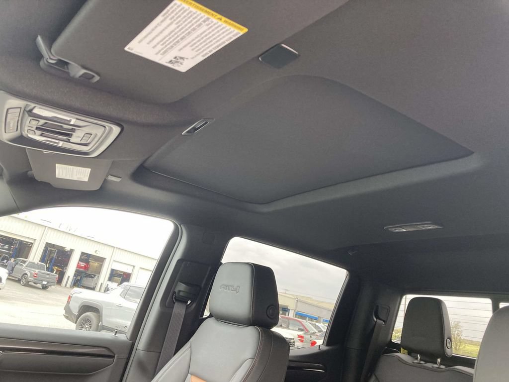 New 2026 GMC Sierra 1500 AT4 w/ AT4 Premium Package AWD/4WD image 18