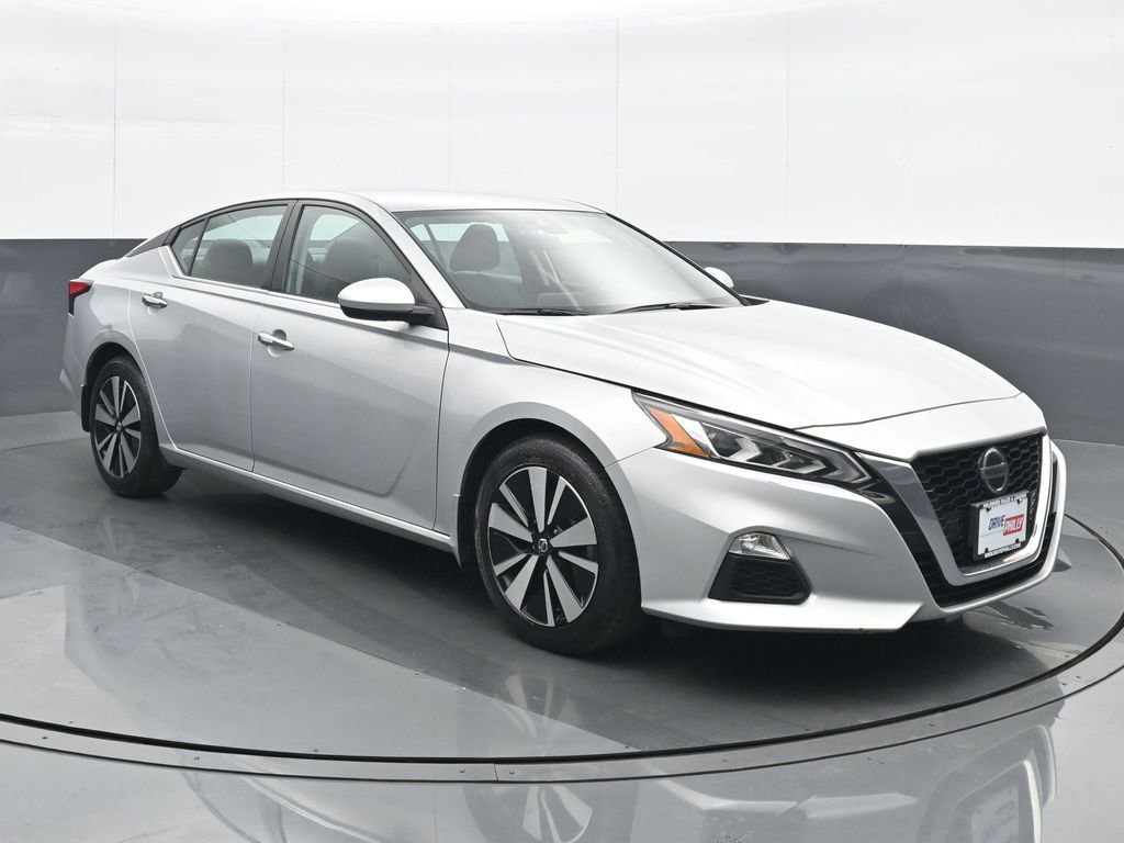 Used 2022 Nissan Altima 2.5 SV image 9