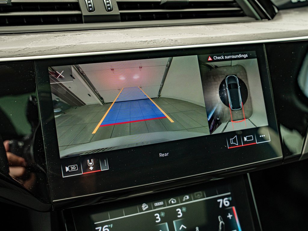 Used 2021 Audi e-tron Premium Plus w/ Premium Plus Package image 26