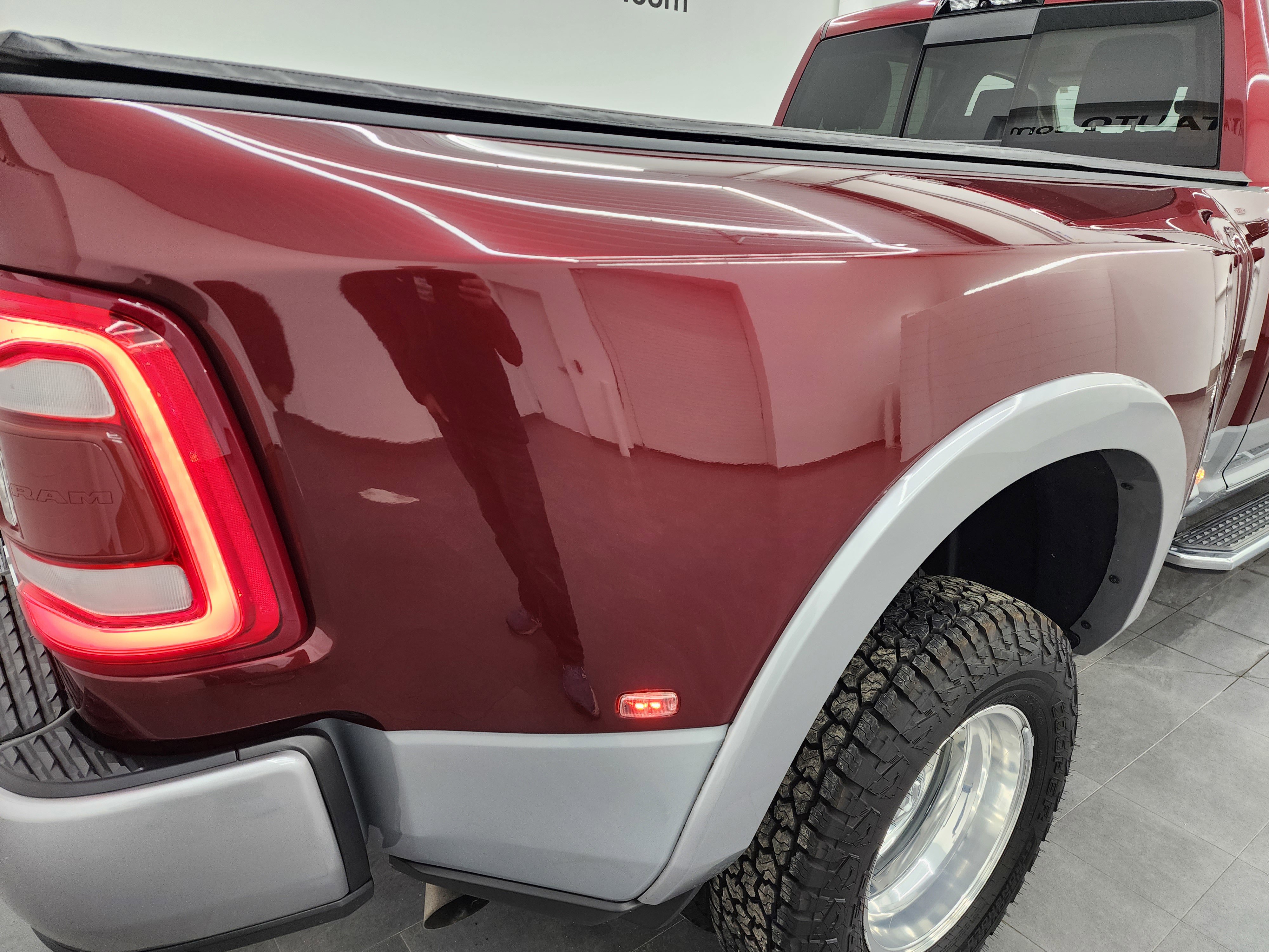Used 2020 RAM 3500 Laramie image 30