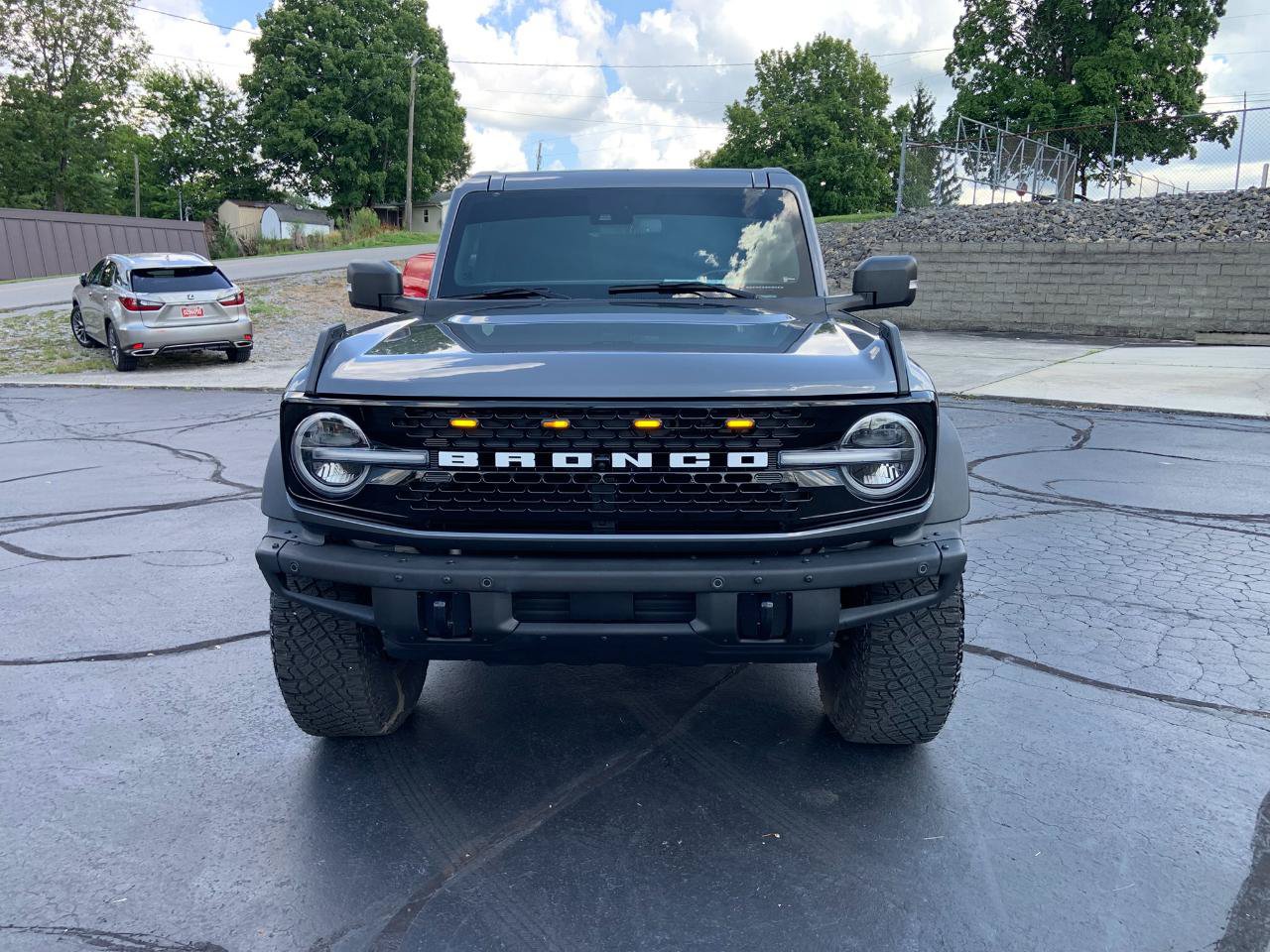 Used 2023 Ford Bronco Wildtrak AWD/4WD image 2