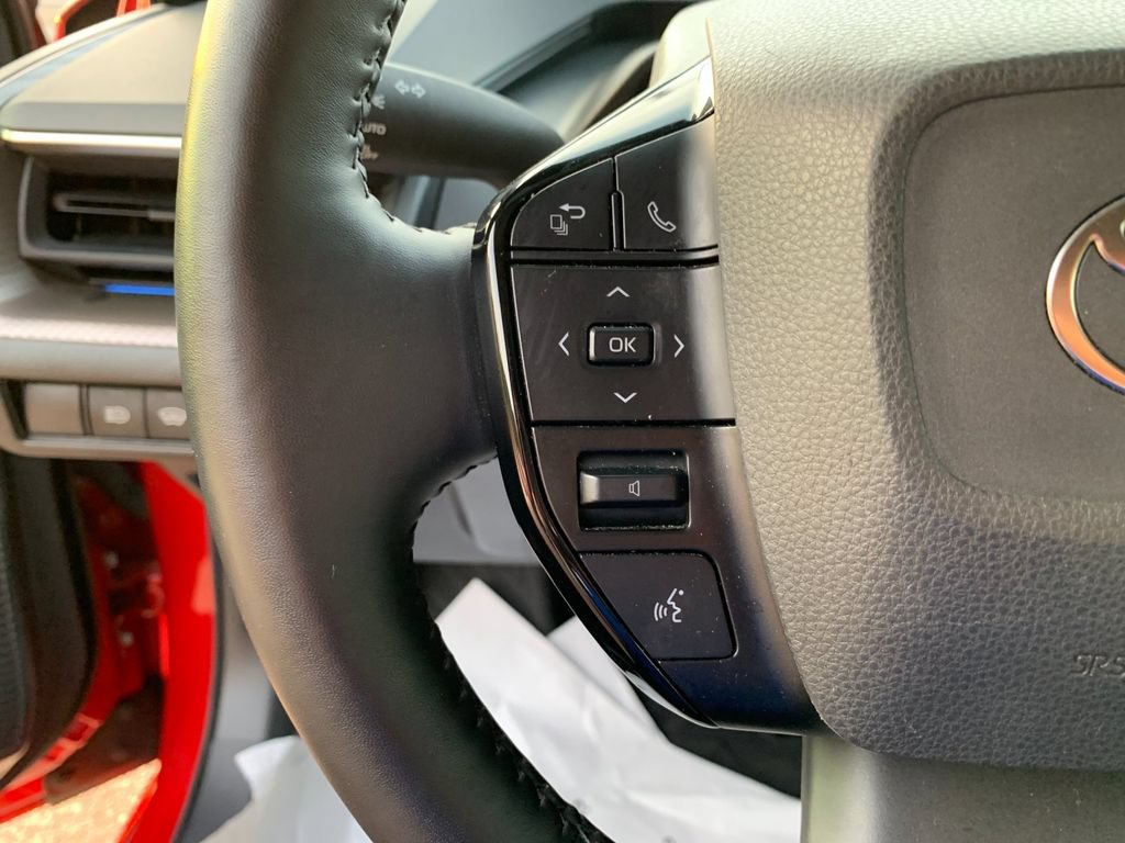 Used 2024 Toyota Prius XLE AWD/4WD image 28