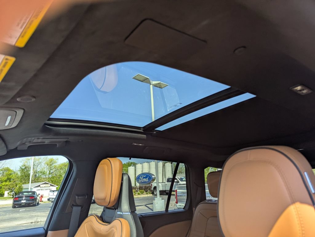 Used 2024 Lincoln Aviator Black Label w/ Jet Package AWD/4WD image 20