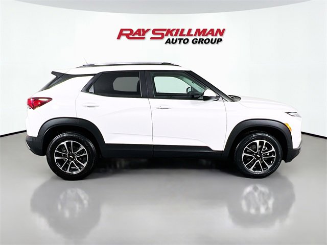 Used 2025 Chevrolet TrailBlazer LT image 8