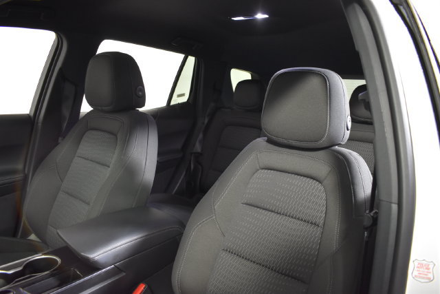 Used 2026 Chevrolet Equinox LT AWD/4WD image 10