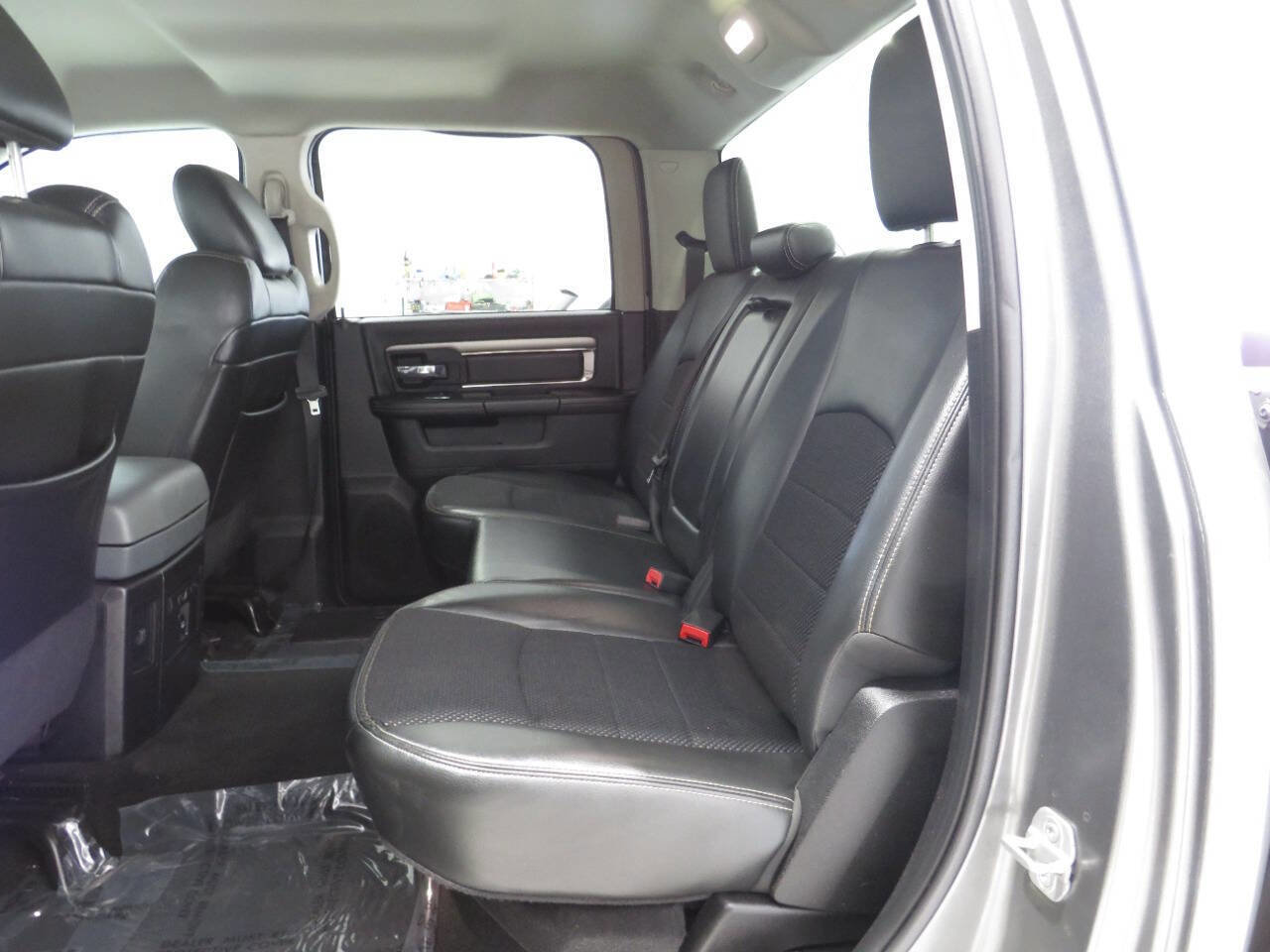 Used 2013 RAM 1500 Sport w/ Remote Start & Security Group RWD image 11