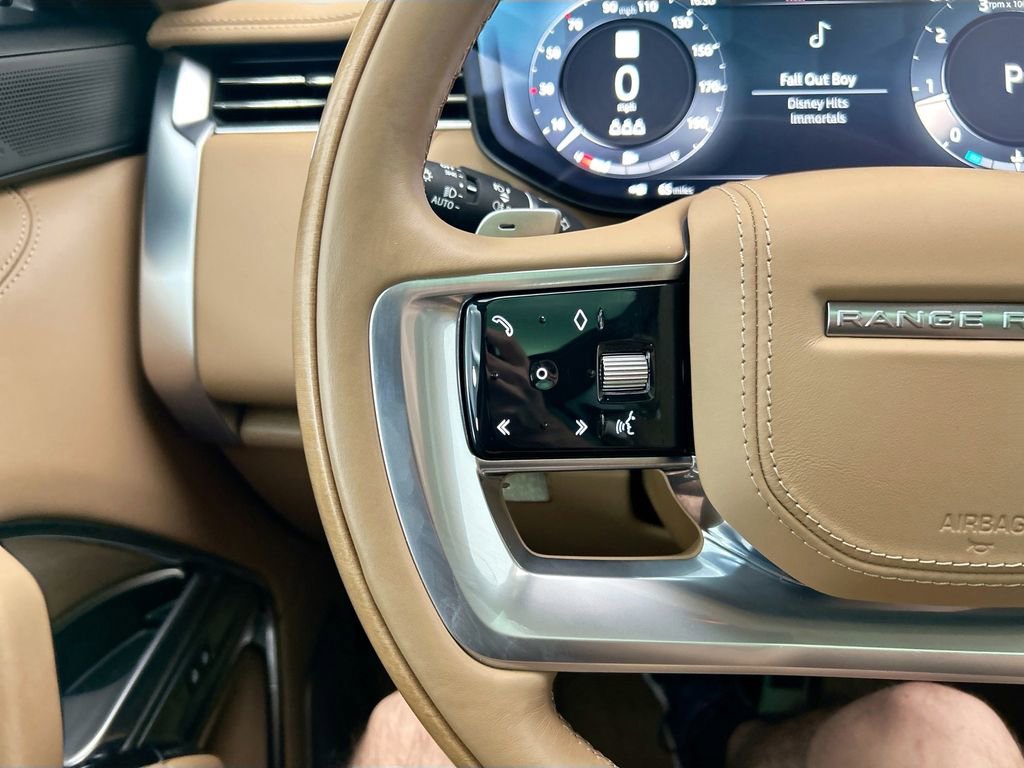 Used 2023 Land Rover Range Rover SV image 11