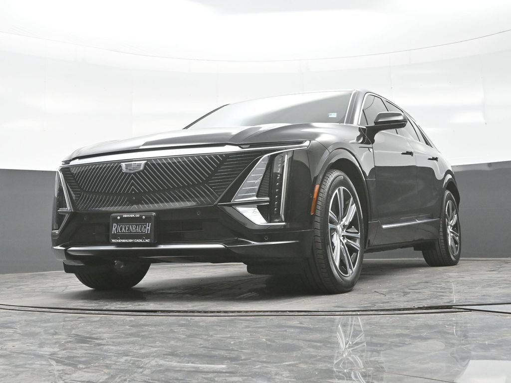 Certified 2024 Cadillac Lyriq Luxury AWD/4WD image 20
