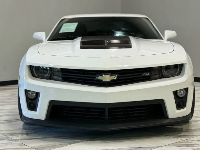 Used 2013 Chevrolet Camaro ZL1 w/ Gray Stripe Package image 3