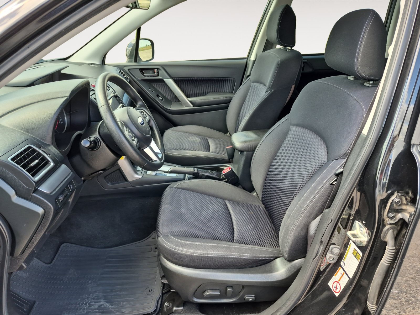 Used 2017 Subaru Forester 2.5i Premium w/ All-Weather Package AWD/4WD image 22