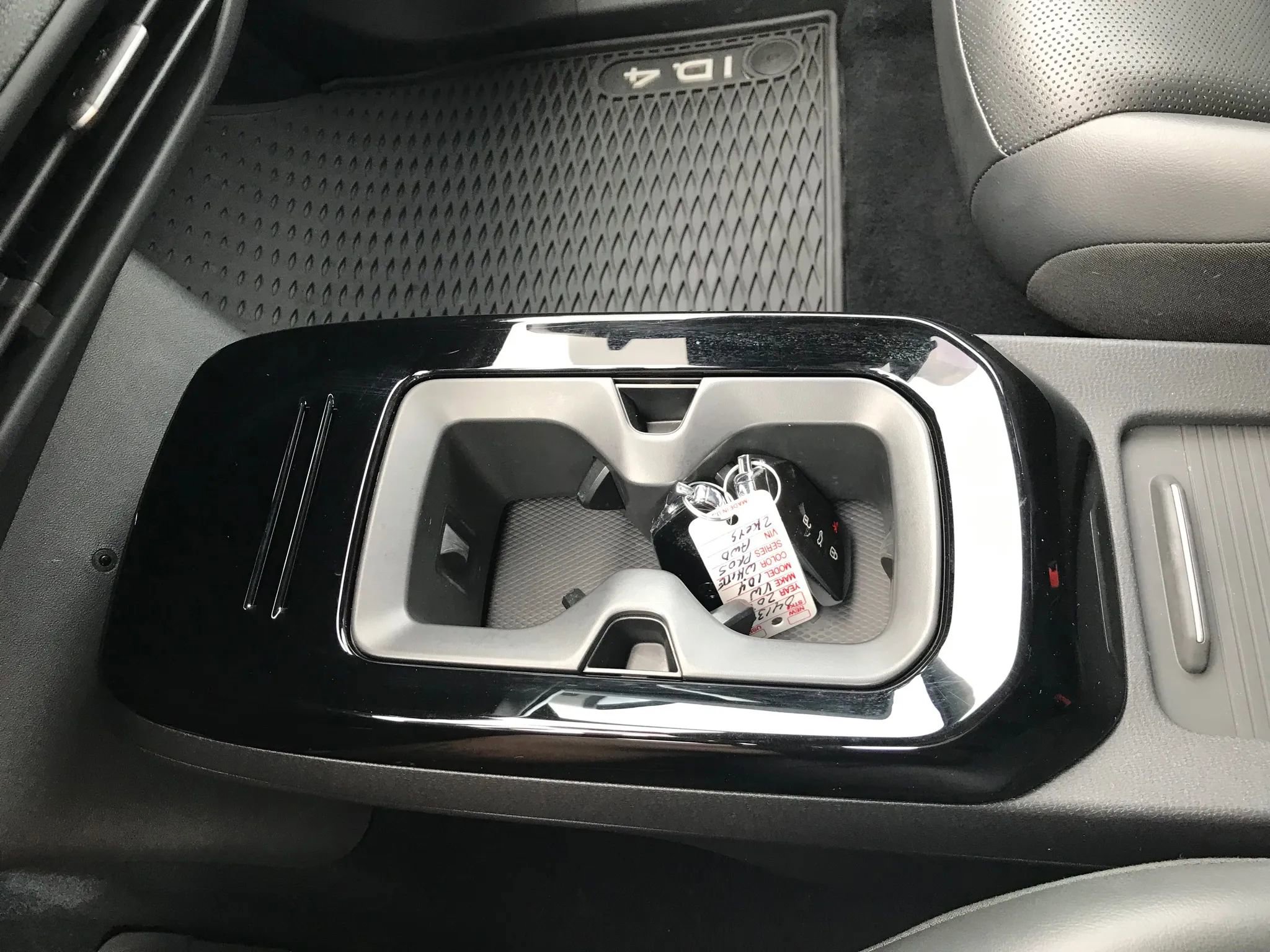 Used 2022 Volkswagen ID.4 Pro S w/ Gradient Package image 77