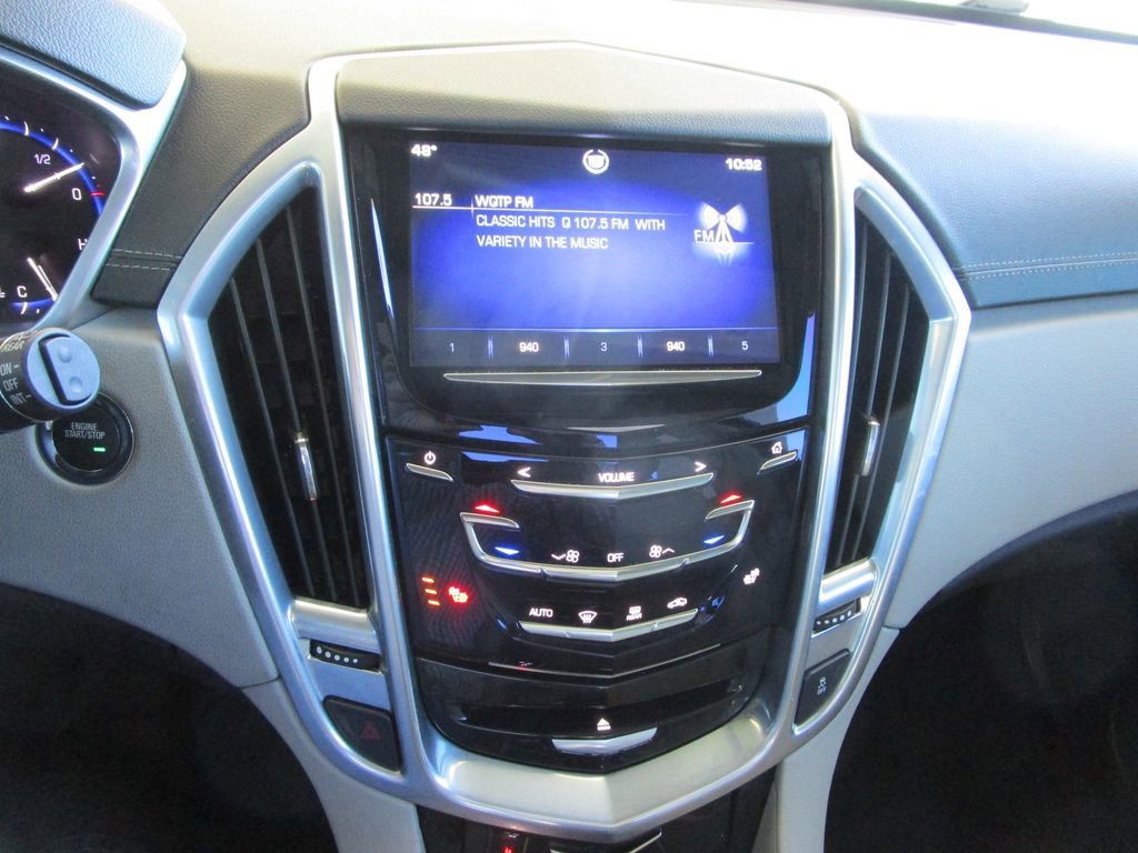 Used 2013 Cadillac SRX Luxury image 31