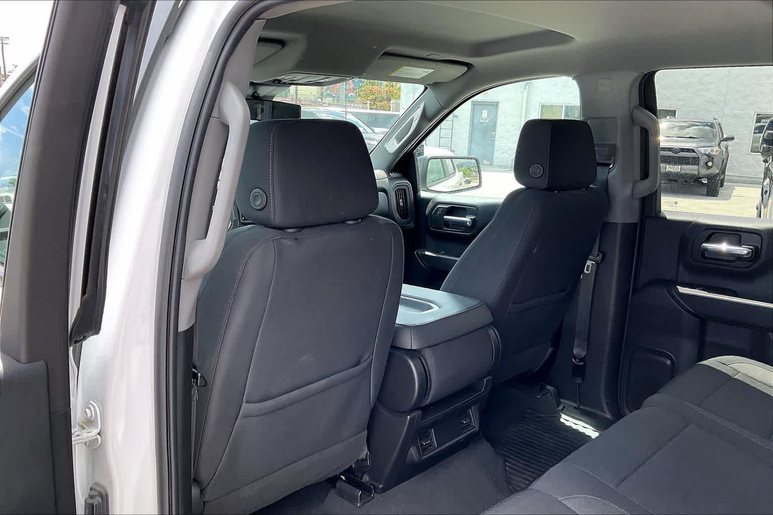 Used 2022 Chevrolet Silverado 1500 Custom RWD image 12