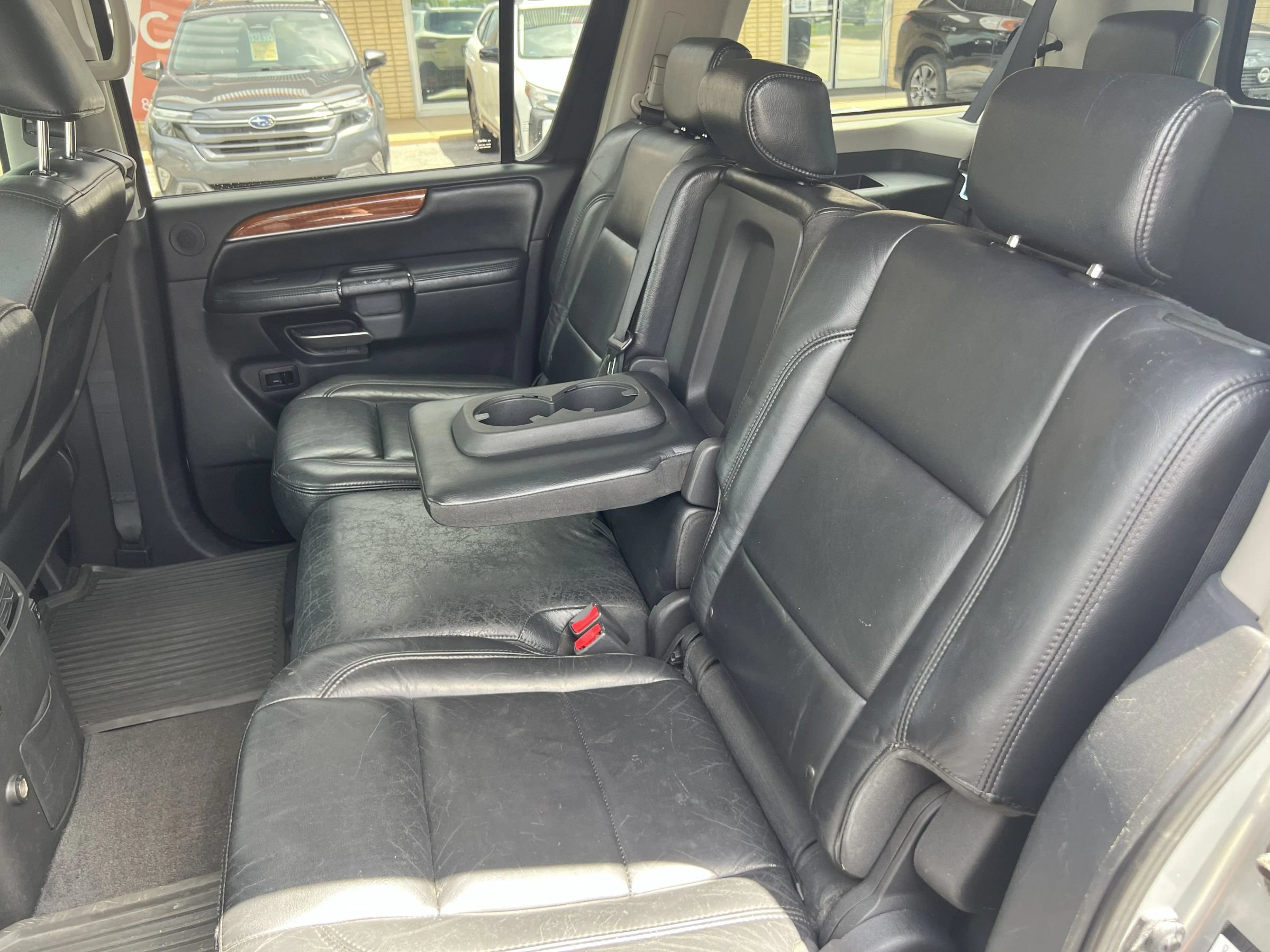 Used 2010 INFINITI QX56 4WD w/ Technology Pkg image 36