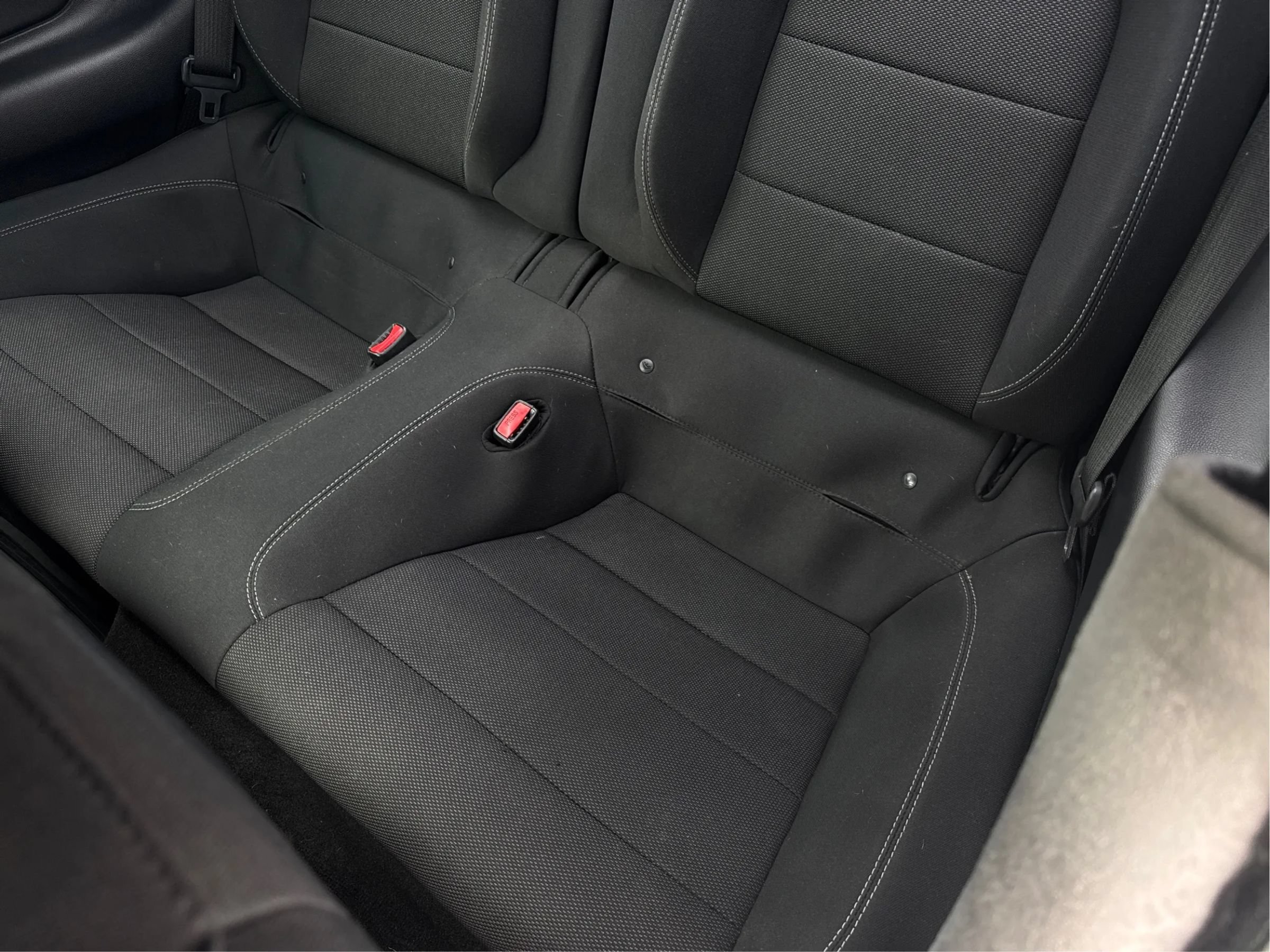 Used 2016 Ford Mustang Coupe RWD image 27