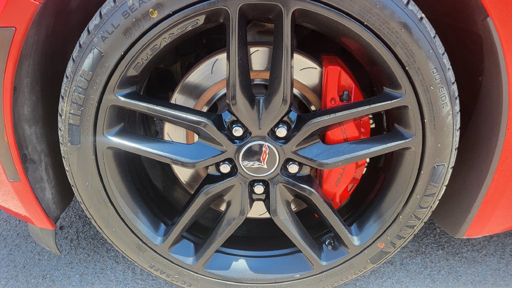 Used 2015 Chevrolet Corvette Stingray Coupe w/ 3LT Preferred Equipment Group RWD image 17
