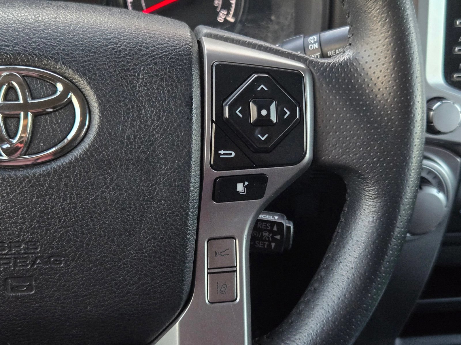 Certified 2021 Toyota 4Runner SR5 AWD/4WD image 19