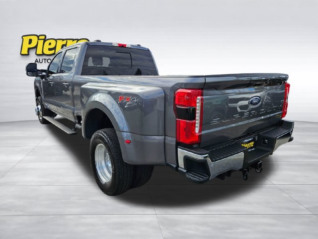 Used 2024 Ford F350 Lariat w/ Lariat Ultimate Package AWD/4WD image 3