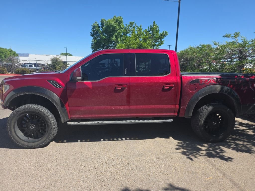 Used 2018 Ford F150 Raptor w/ Equipment Group 802A Luxury AWD/4WD image 3