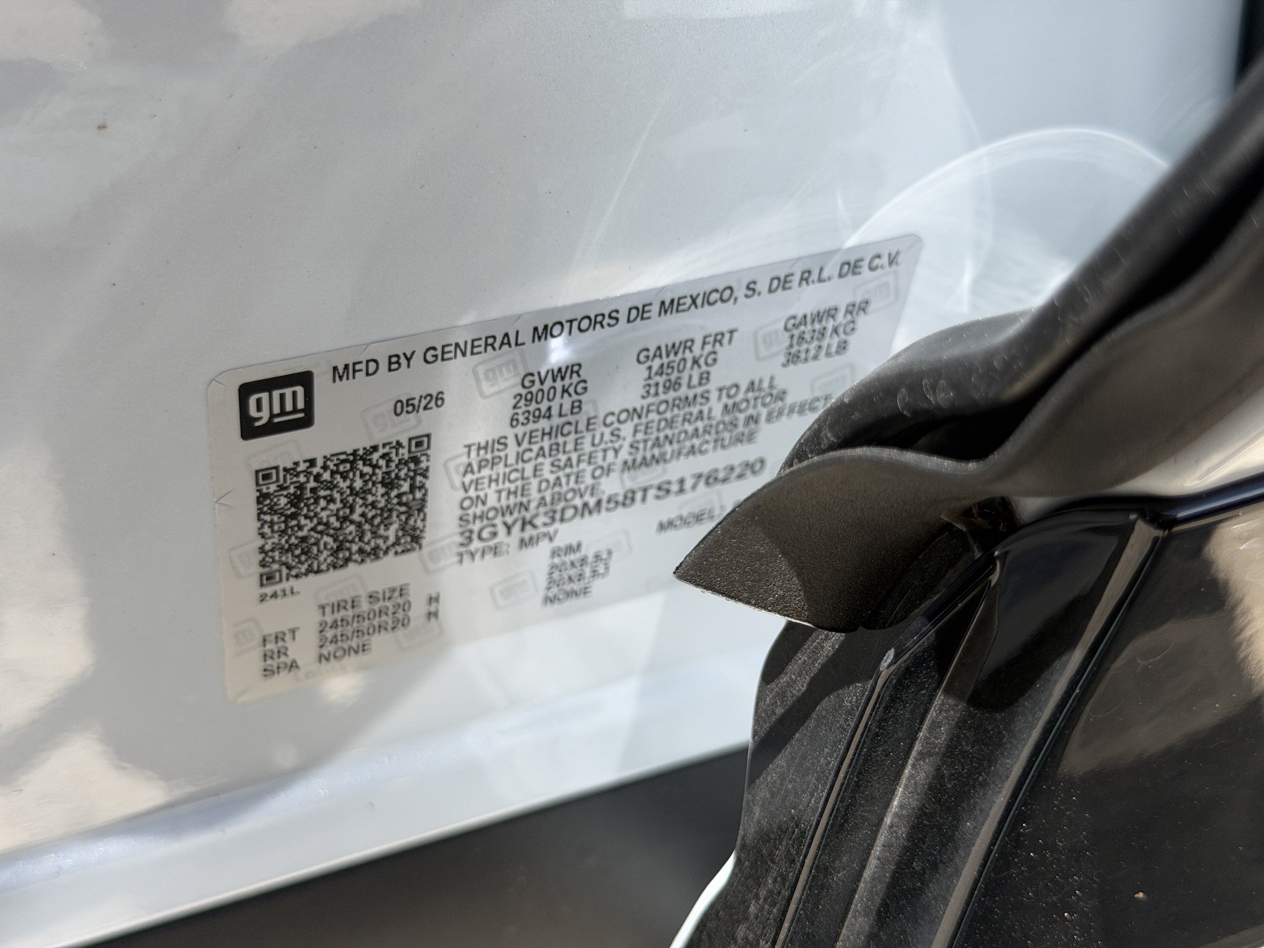 New 2026 Cadillac Optiq Luxury 2 RWD image 31