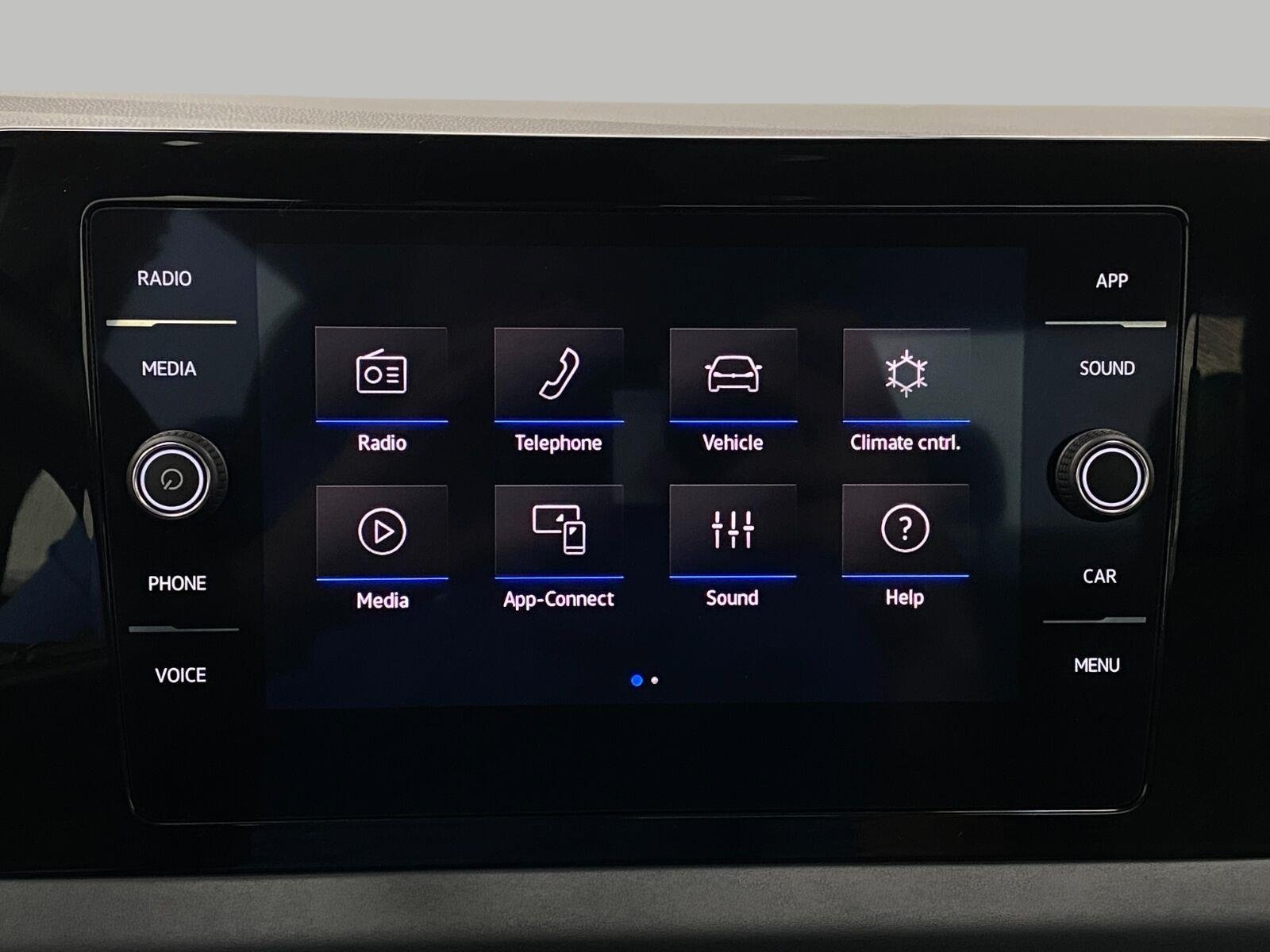 Certified 2025 Volkswagen Jetta SE FWD image 20