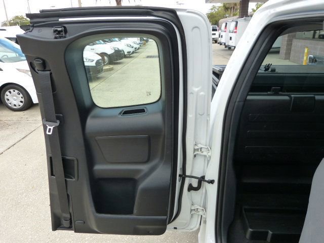 Used 2017 Toyota Tacoma SR image 17