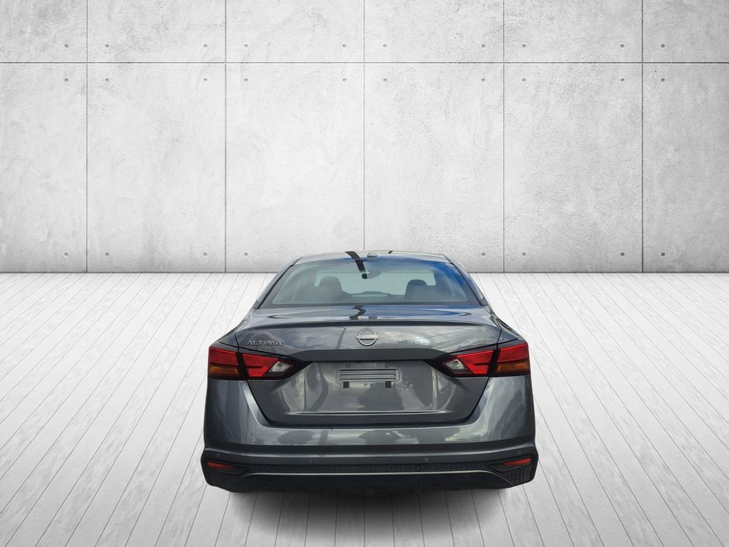 Used 2025 Nissan Altima 2.5 SV image 6