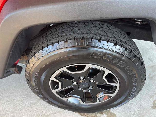 Used 2017 Jeep Wrangler Unlimited Rubicon image 13