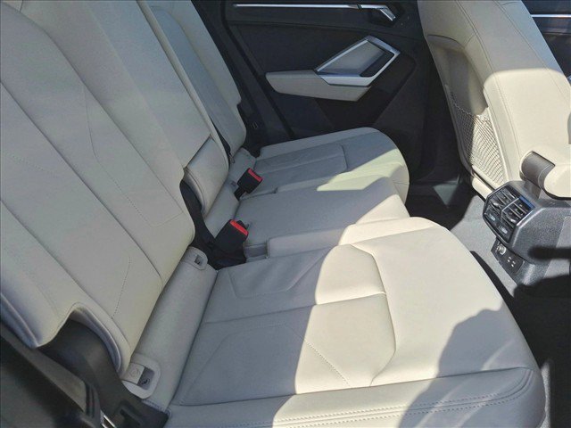 Used 2022 Audi Q3 2.0T Premium AWD/4WD image 17