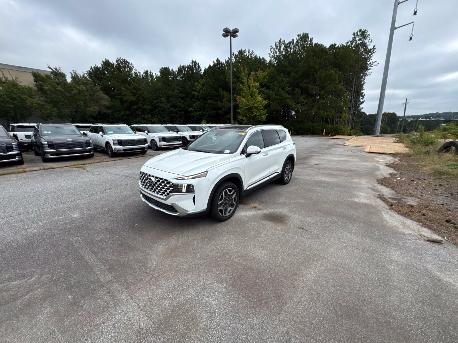 Used 2022 Hyundai Santa Fe Limited w/ Cargo Package AWD/4WD image 1