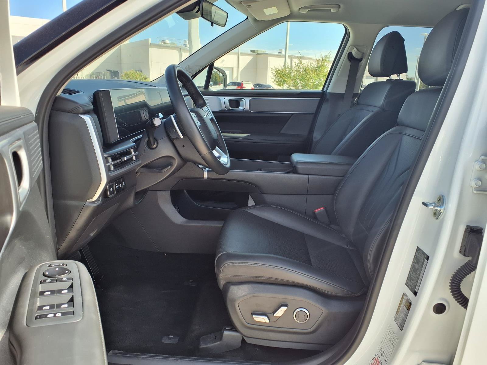 Used 2026 Hyundai Santa Fe SEL FWD image 23