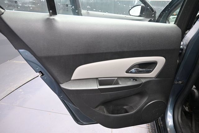 Used 2012 Chevrolet Cruze LS FWD image 27
