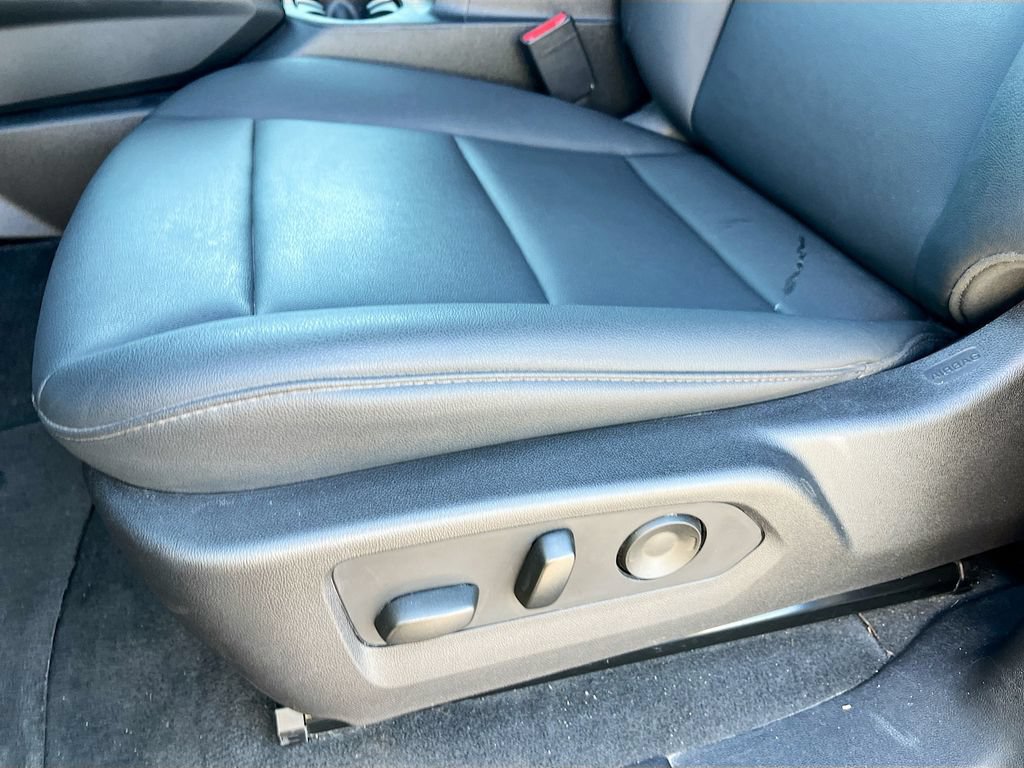 Used 2025 Chevrolet Colorado Trail Boss AWD/4WD image 18
