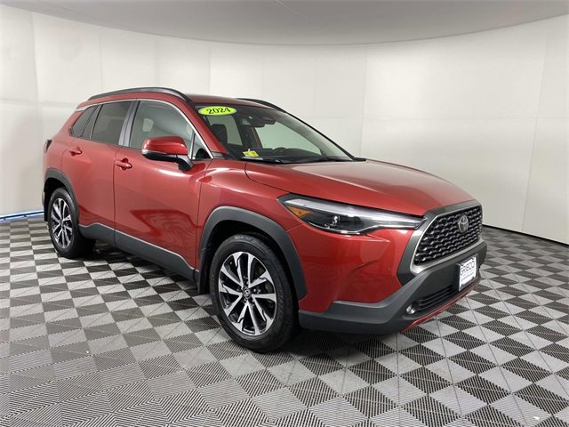 Used 2024 Toyota Corolla Cross XLE w/ Convenience Package