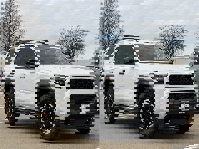Used 2025 Toyota 4Runner TRD Off-Road Premium image 2