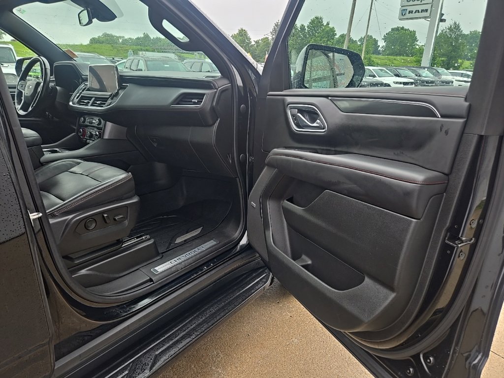 Used 2021 Chevrolet Tahoe RST w/ Luxury Package AWD/4WD image 76